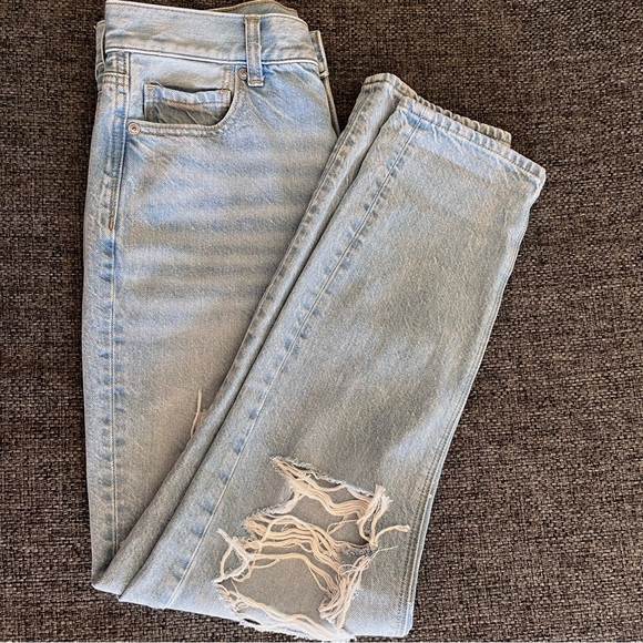 SOLD🧾🍒 SIZE 4 AMERICAN EAGLE MOM JEANS - Picture 9 of 15